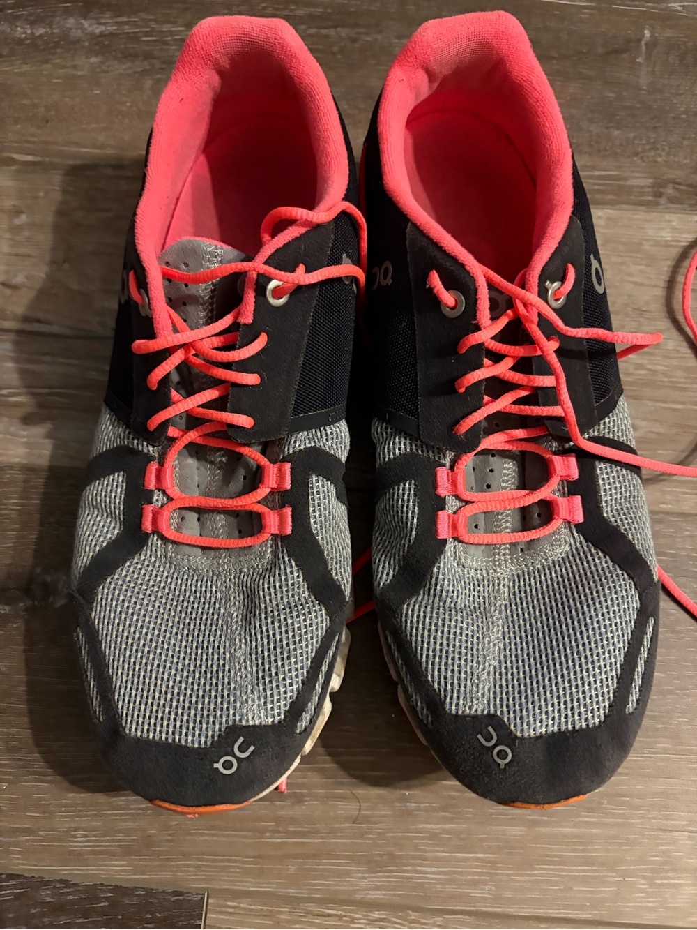 On Running Women's Athletic Shoes - Gray with  Pink